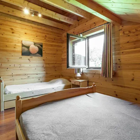 Spacious Holiday In Vresse Sur Semois With Garden Σπίτι διακοπών